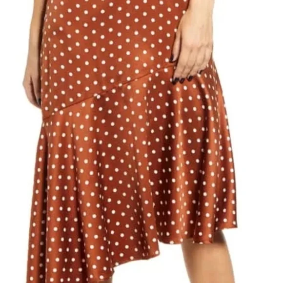 J.O.A Dress - Gold - Picture 3 of 8